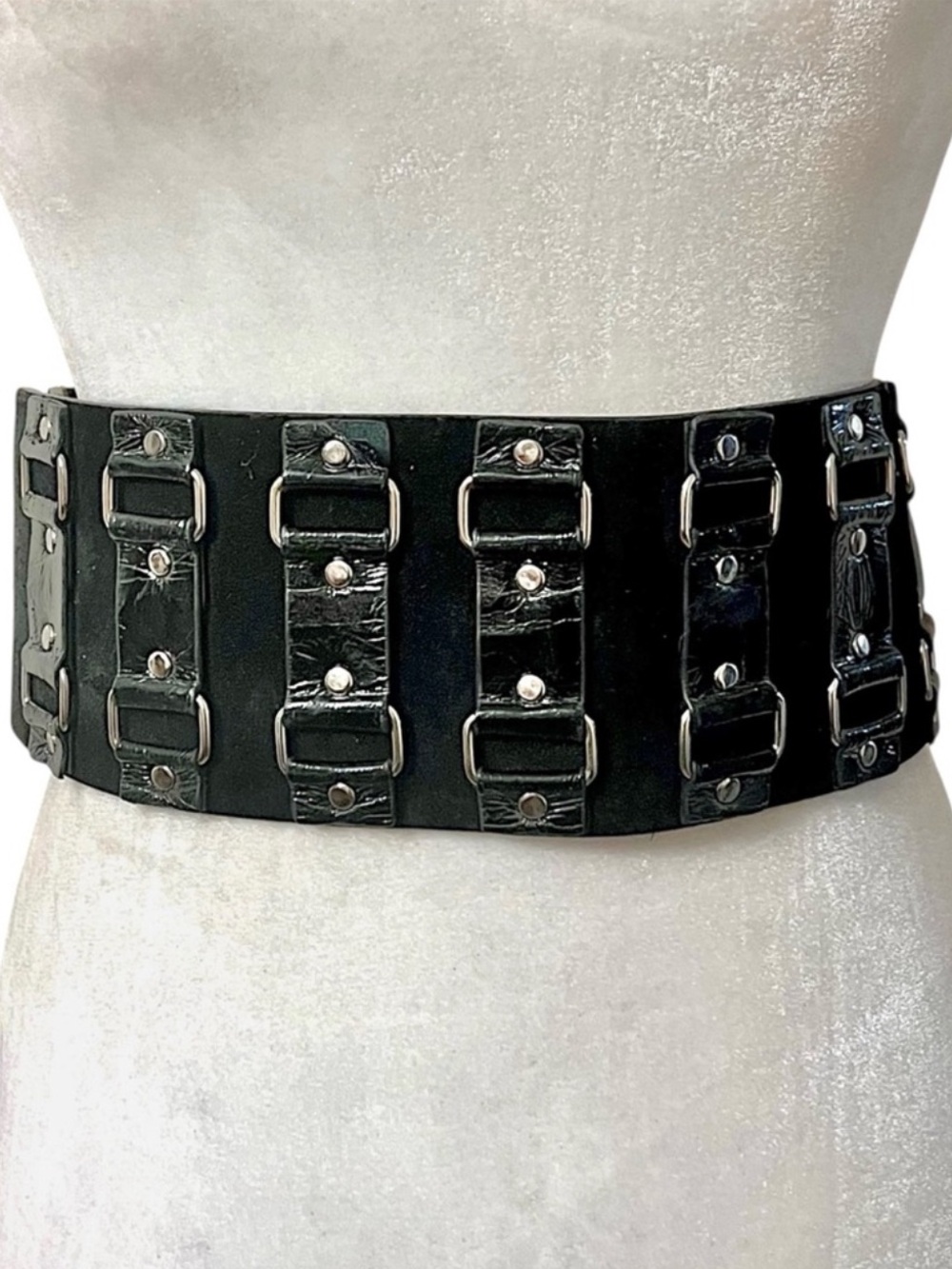 WCM wide statement stretch belt leather suede black w/ silver toned hardware - Picture 1 of 7